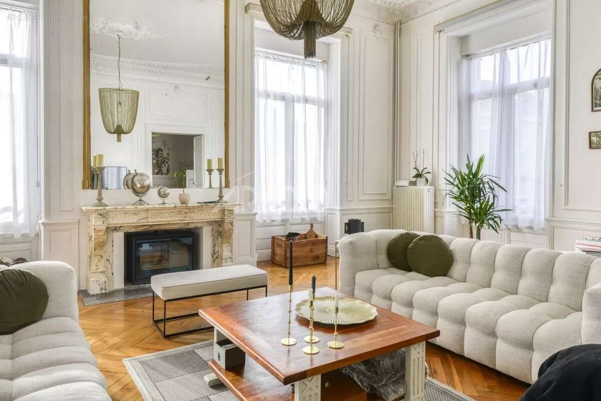Maison à vendre, 675m², Ancenis