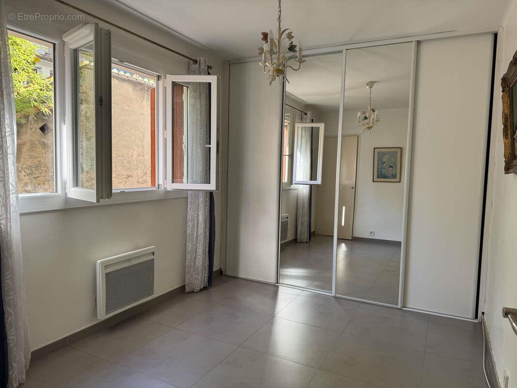 Appartement à vendre, 59m², Toulon
