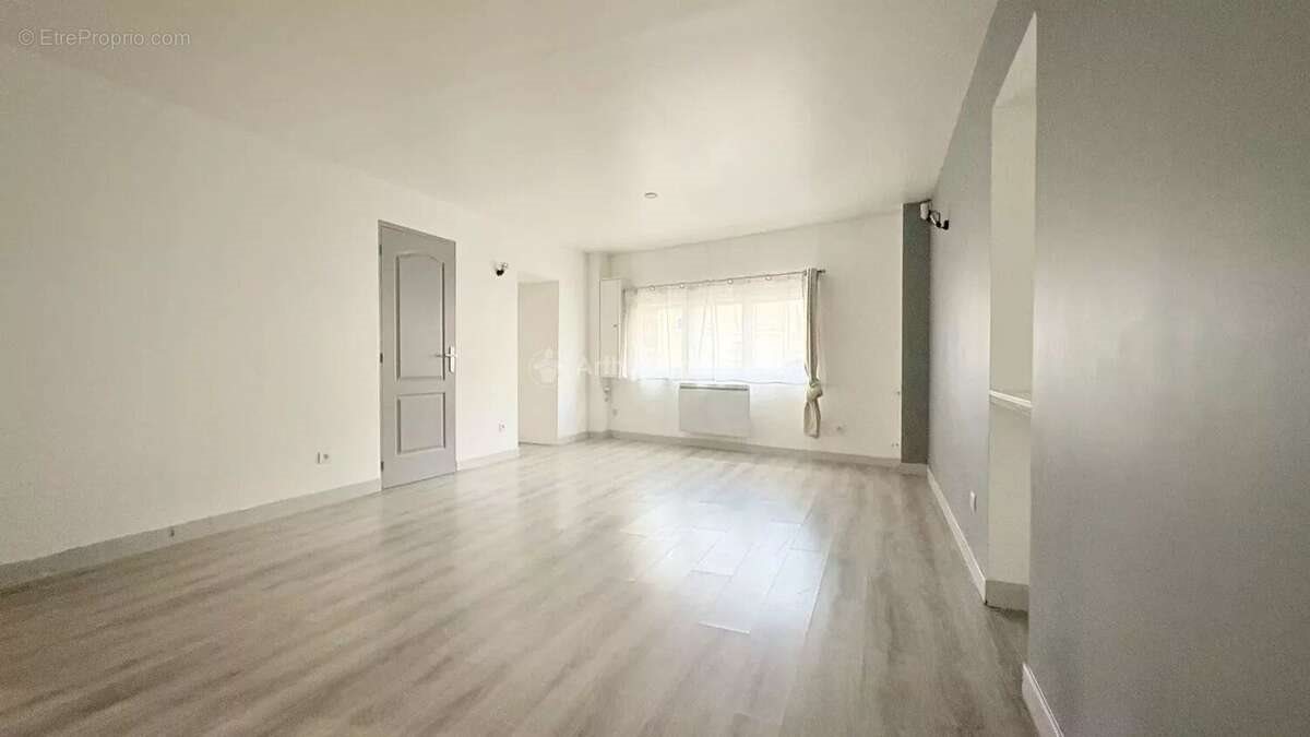 Appartement à vendre, 45m², Fontenay-Trésigny