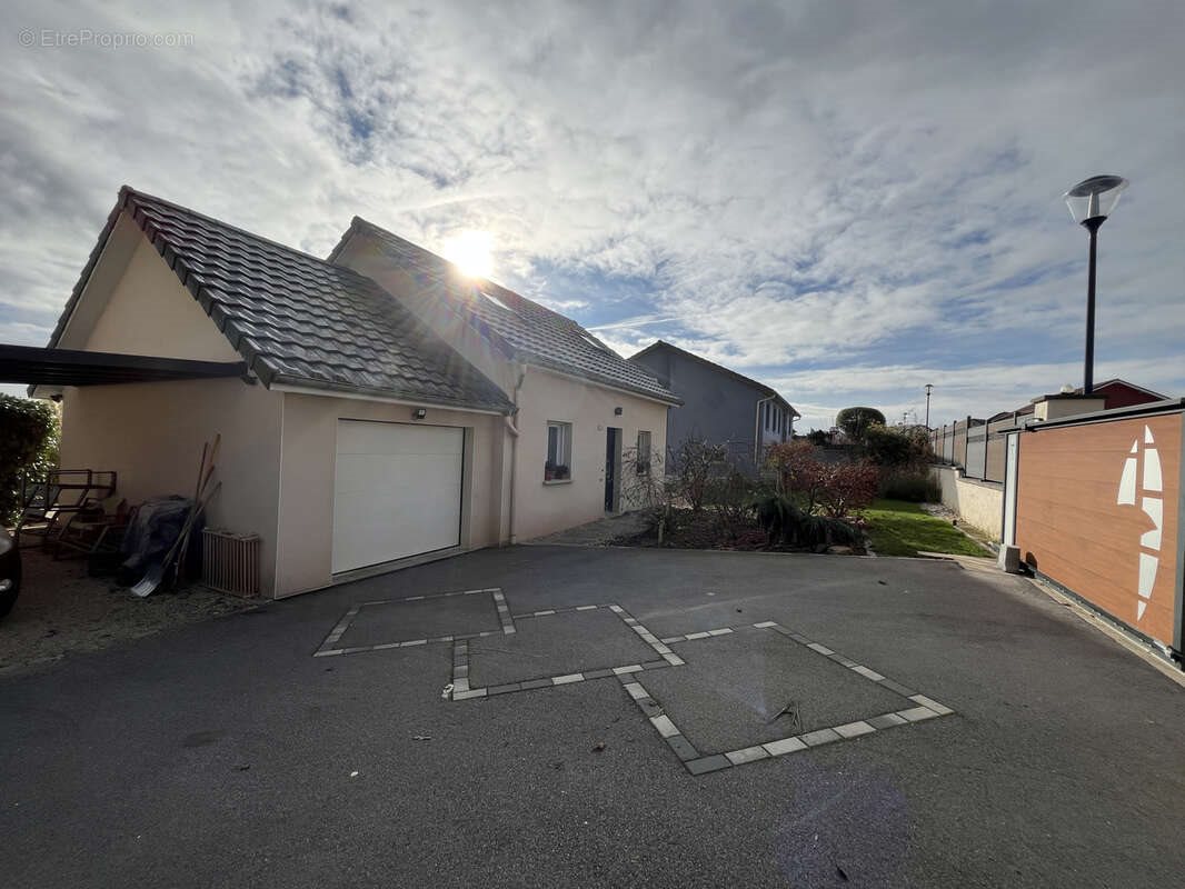 Maison à vendre, 102m², Golbey