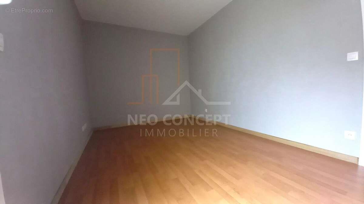 Appartement à vendre, 42m², Niedermodern