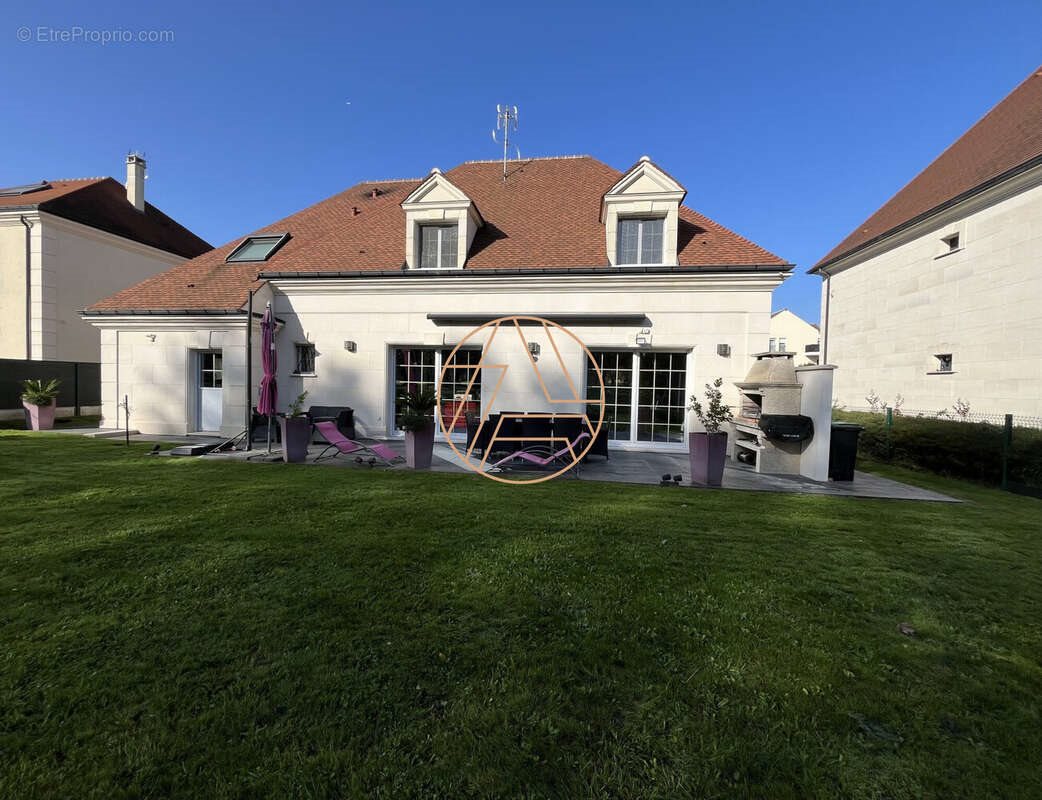 Maison à vendre, 146m², Ormesson-sur-Marne
