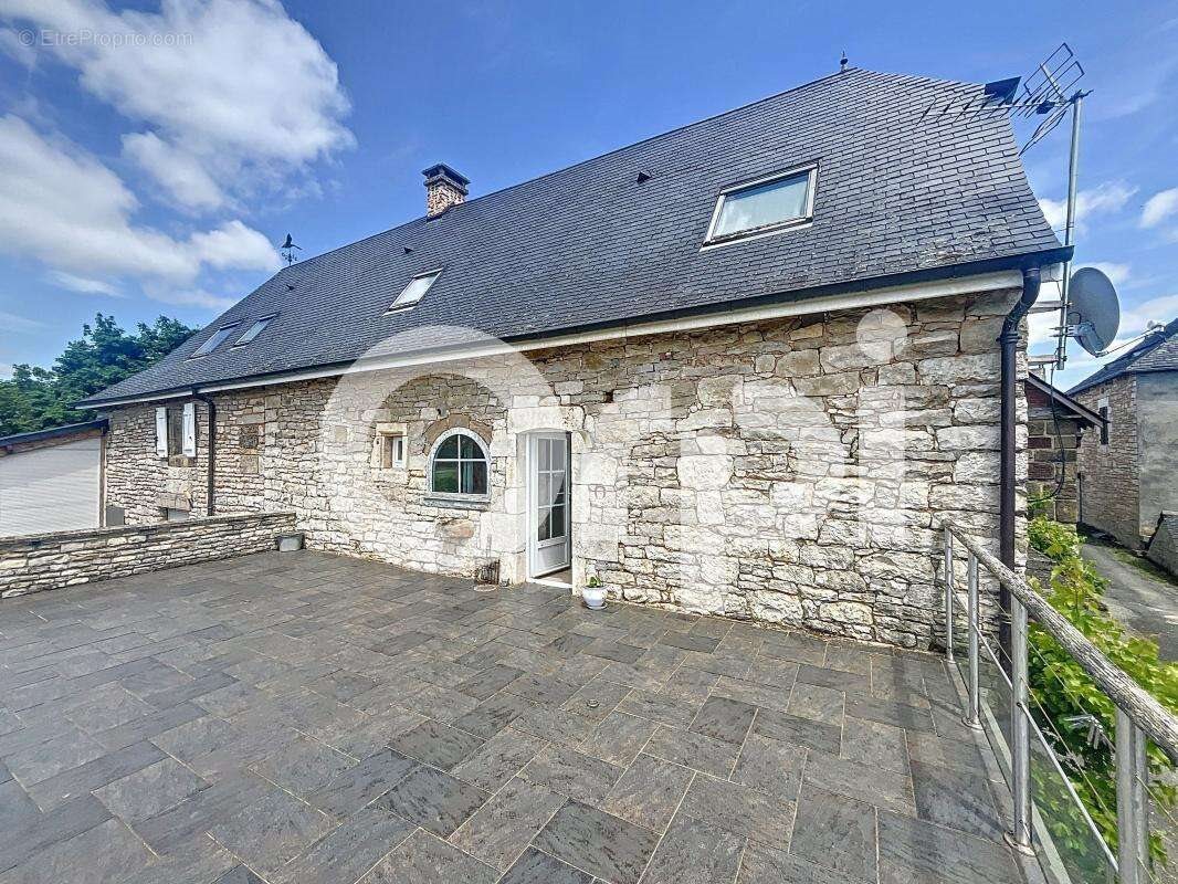 Maison à vendre, 225m², Chasteaux