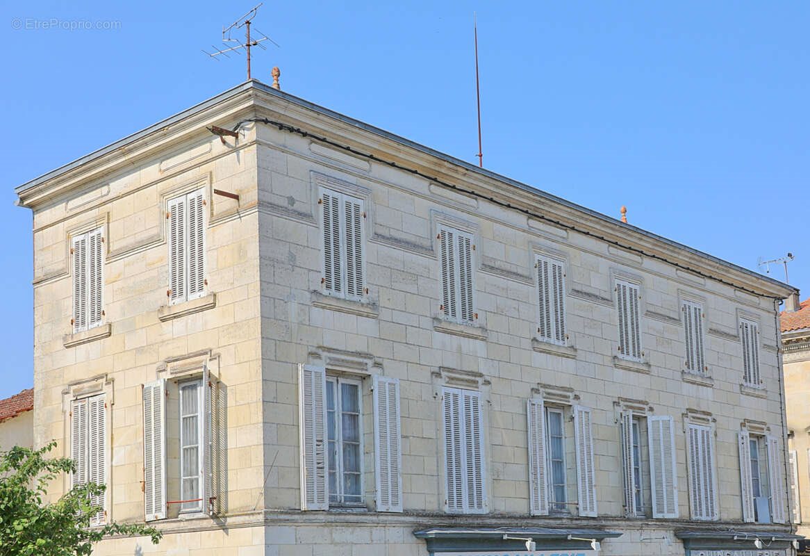 Appartement à vendre, 285m², Mirambeau