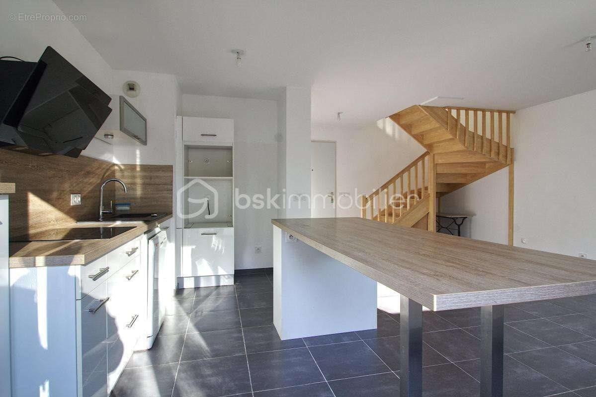 Appartement à vendre, 65m², Sommières