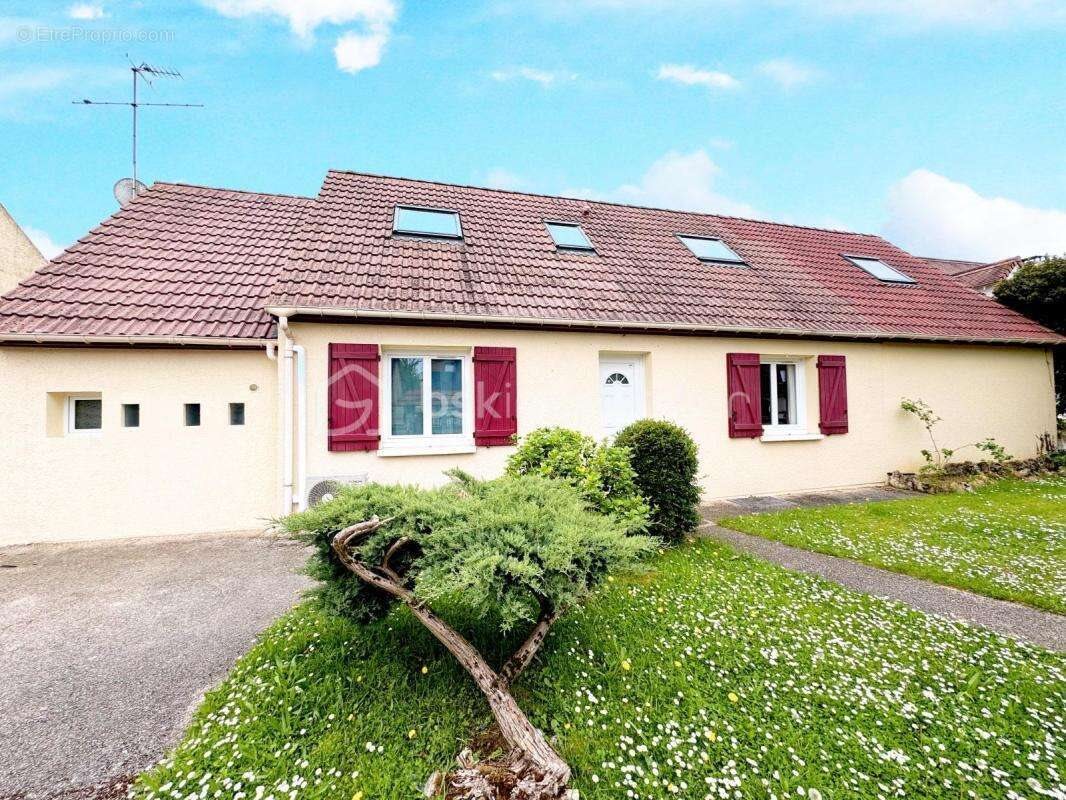 Maison à vendre, 140m², Serris