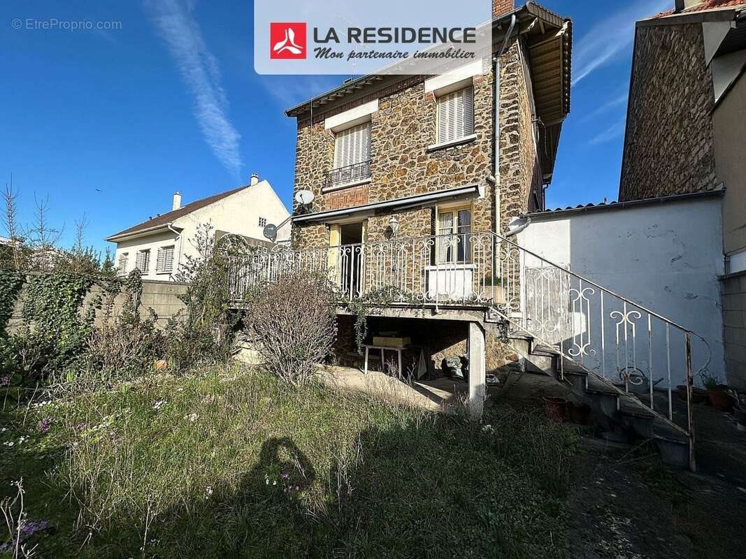 Maison à vendre, 98m², Stains
