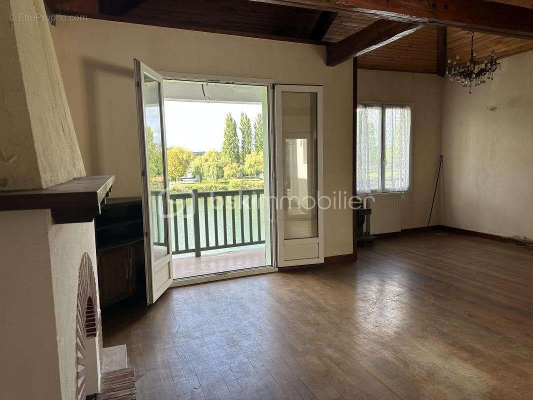 Appartement à vendre, 280m², Peyrehorade