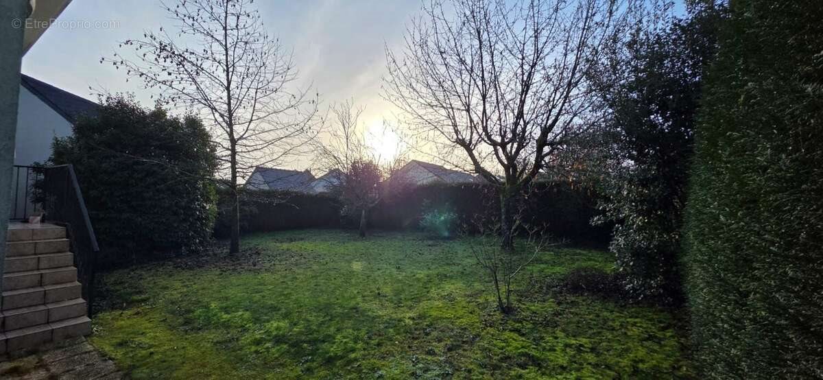 Maison à vendre, 111m², Saint-Jean-de-Linières