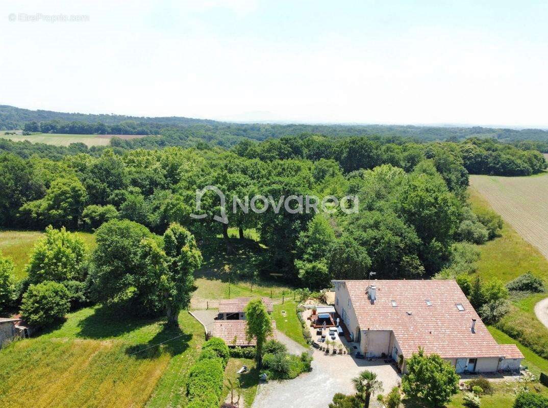 Maison à vendre, 350m², Saint-Martin-de-Seignanx