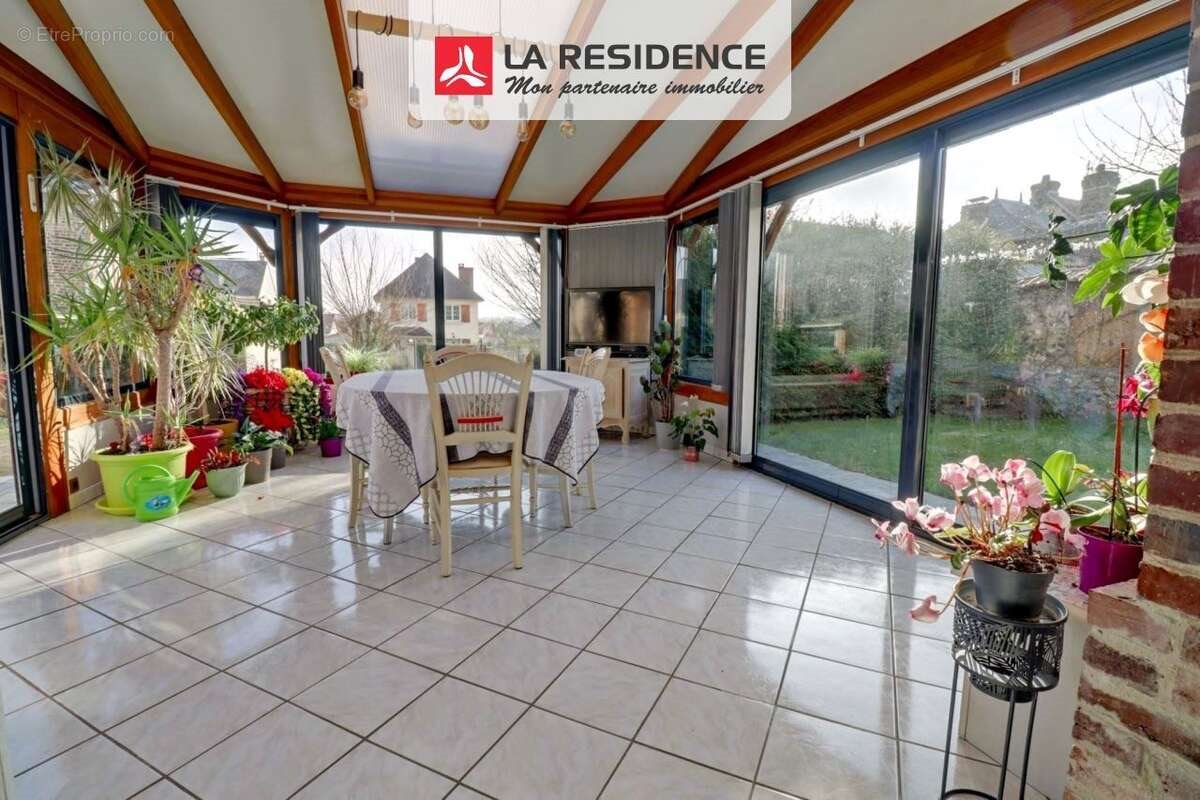 Maison à vendre, 181m², Alizay