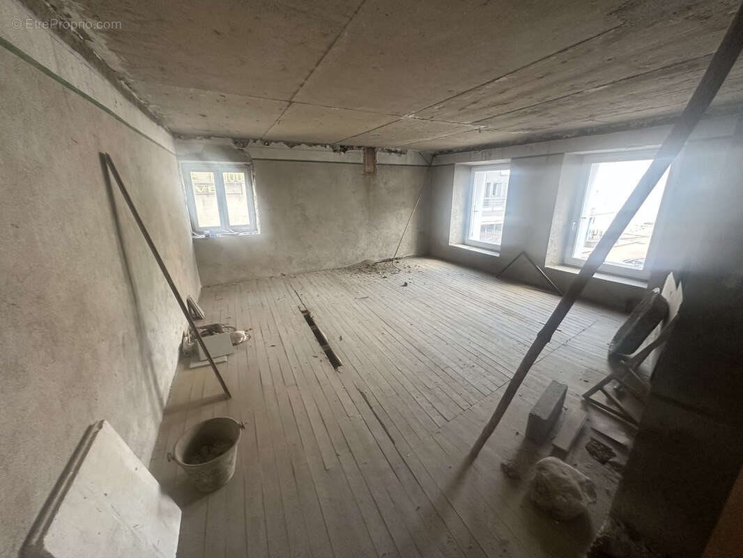 Appartement à vendre, 400m², Yssingeaux