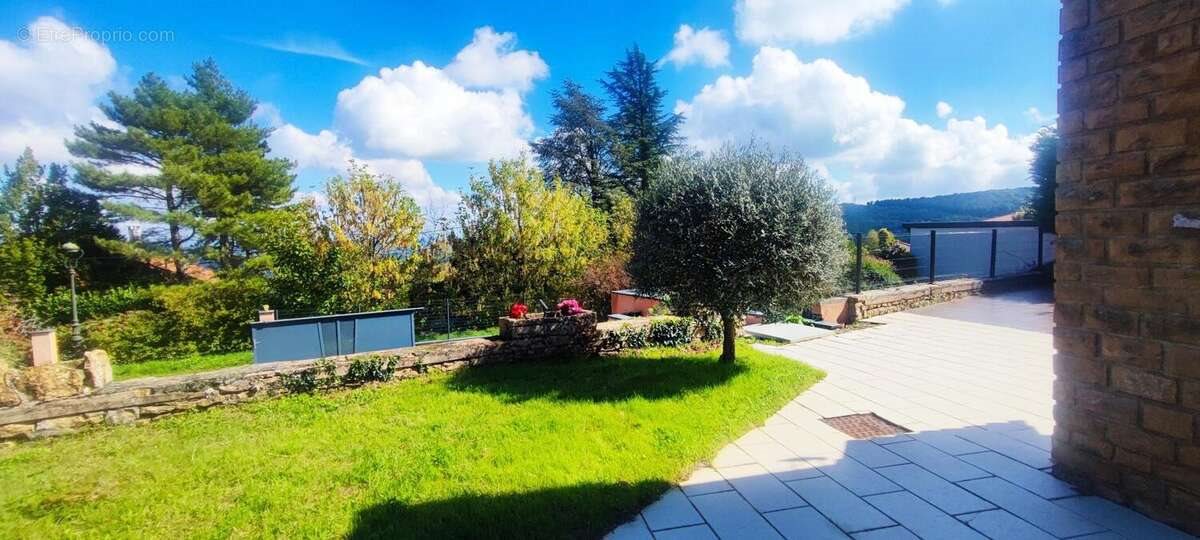 Maison à vendre, 187m², Poleymieux-au-Mont-d'Or