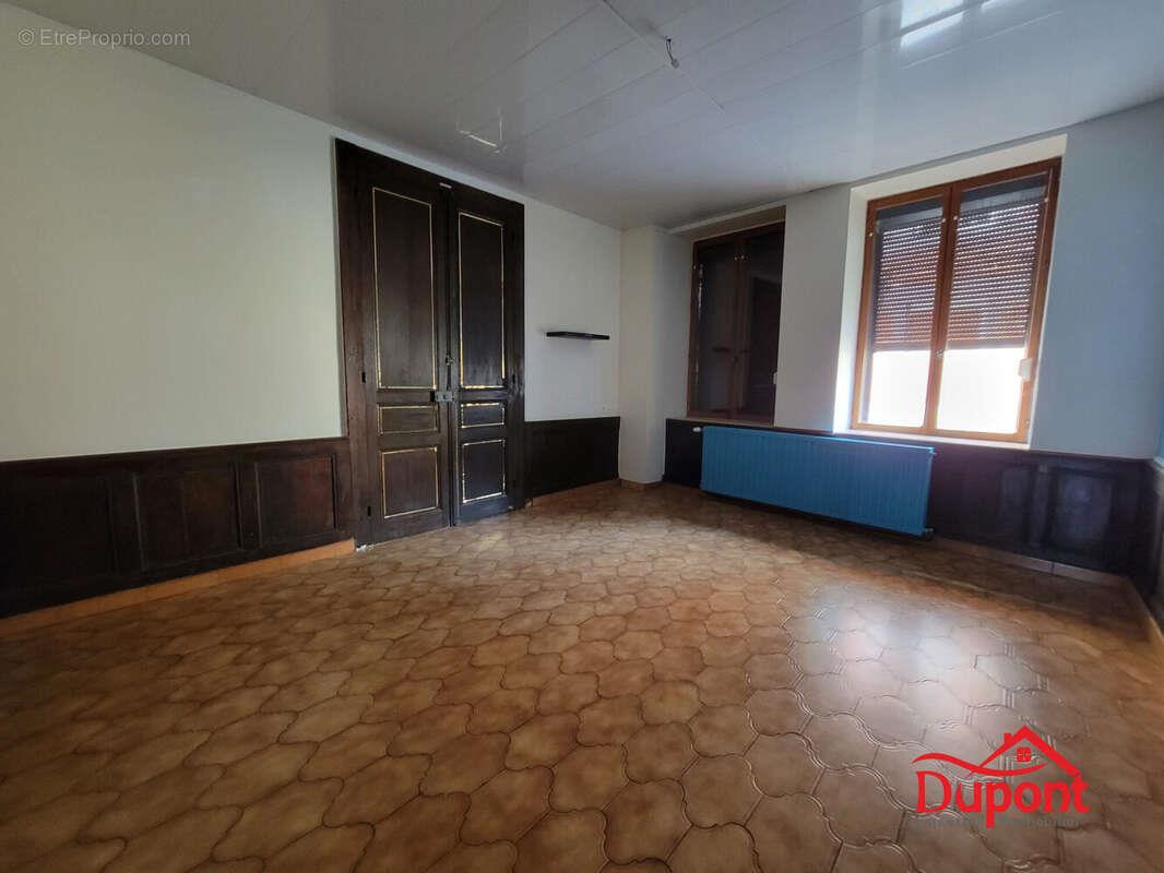 Appartement à vendre, 220m², Revin