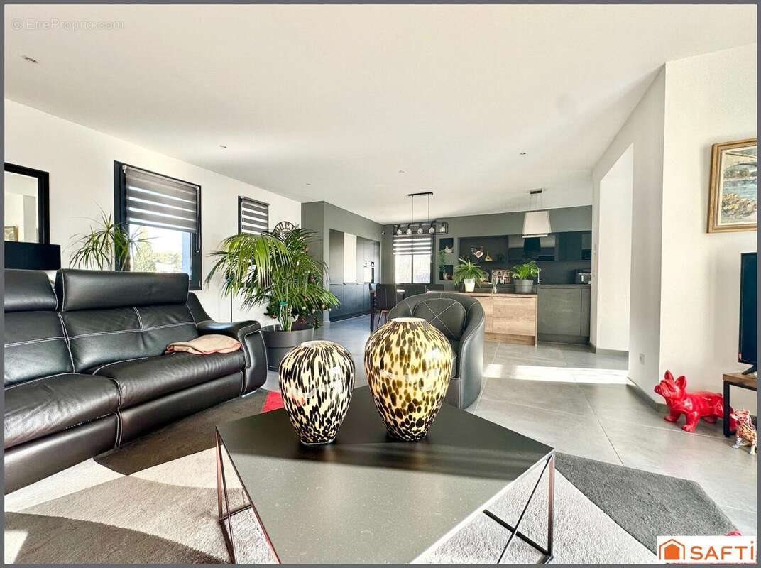 Maison à vendre, 212m², Les Angles