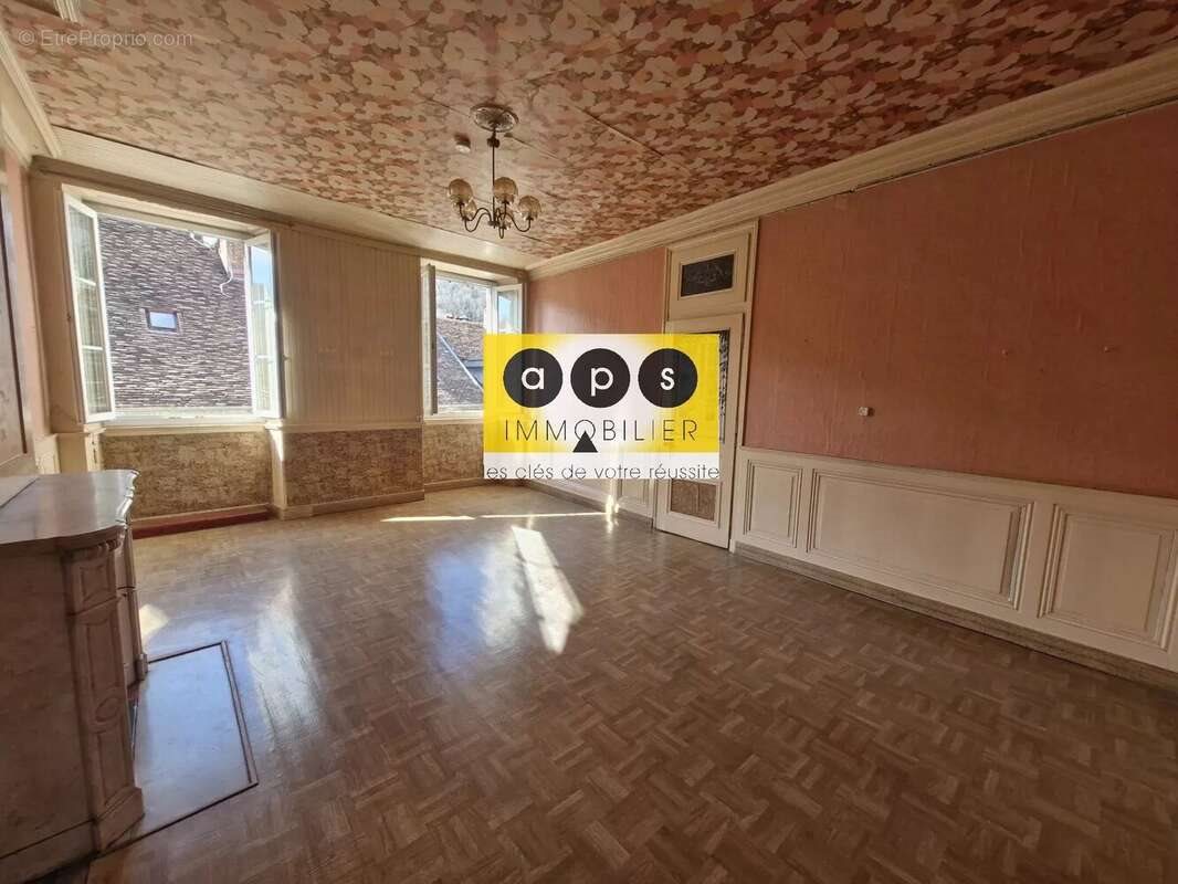 Maison à vendre, 200m², Salins-les-Bains