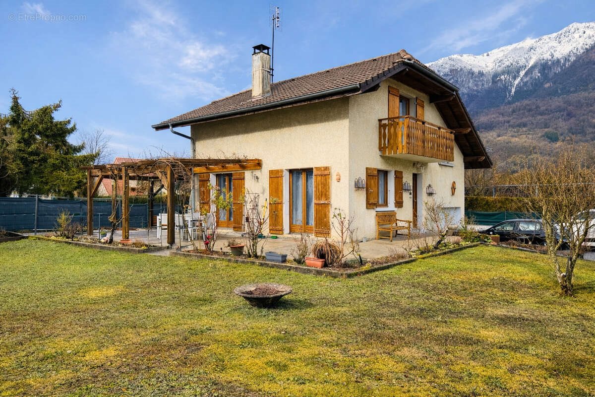 Maison à vendre, 103m², Vougy