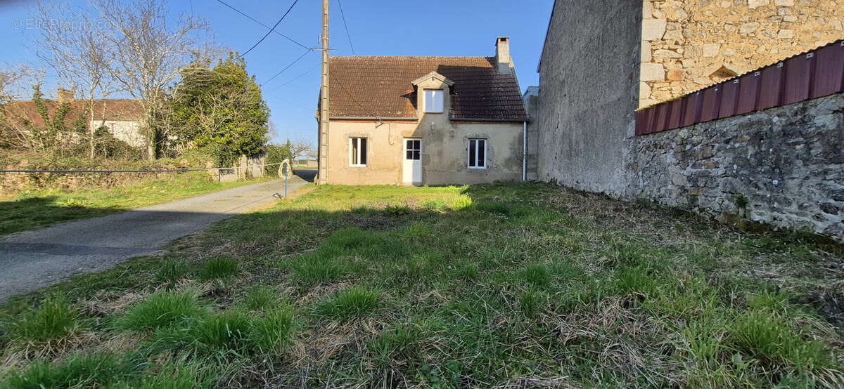 Maison à vendre, 69m², Lamaids
