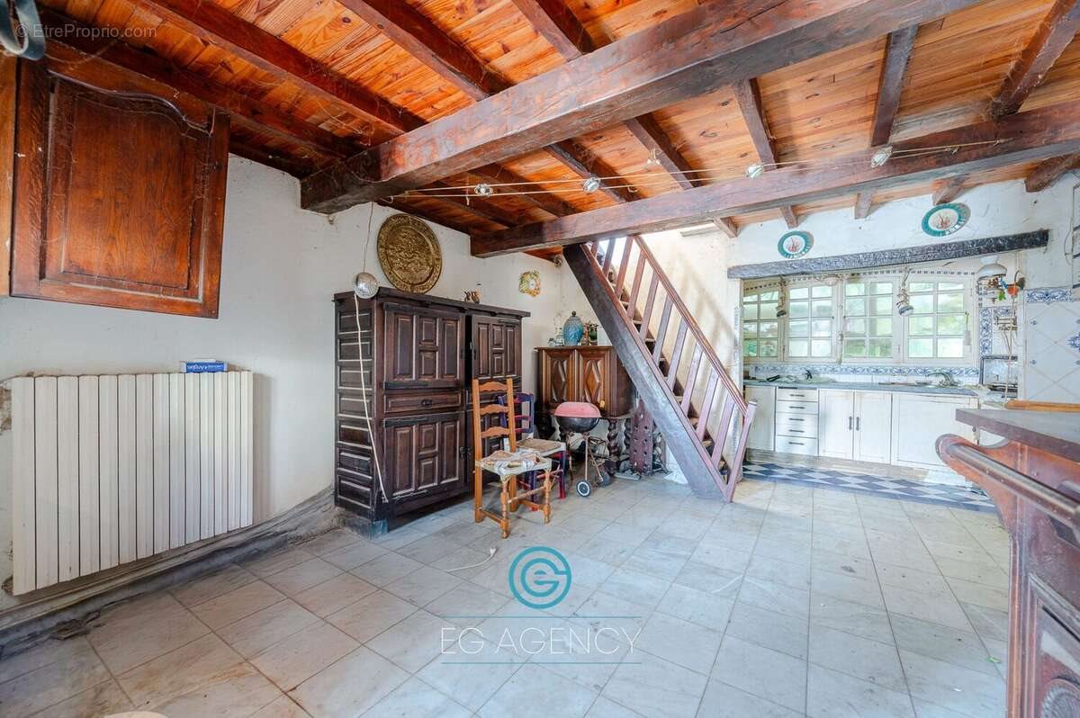 Maison à vendre, 61m², Marseille 8ème
