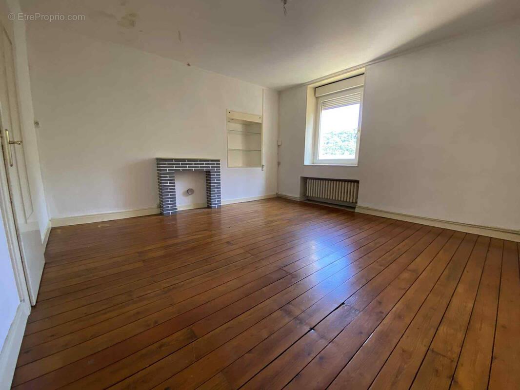 Appartement à vendre, 228m², Moyeuvre-Grande