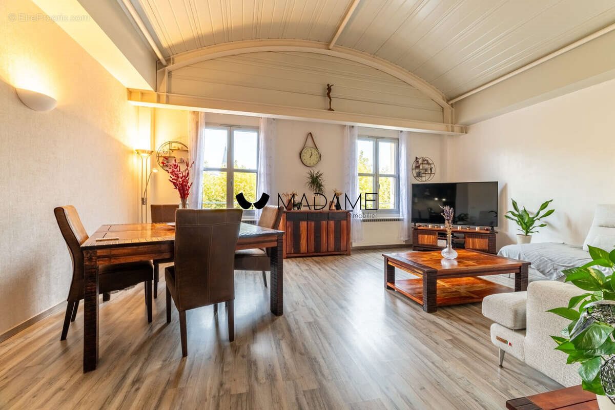 Appartement à vendre, 86m², Rives