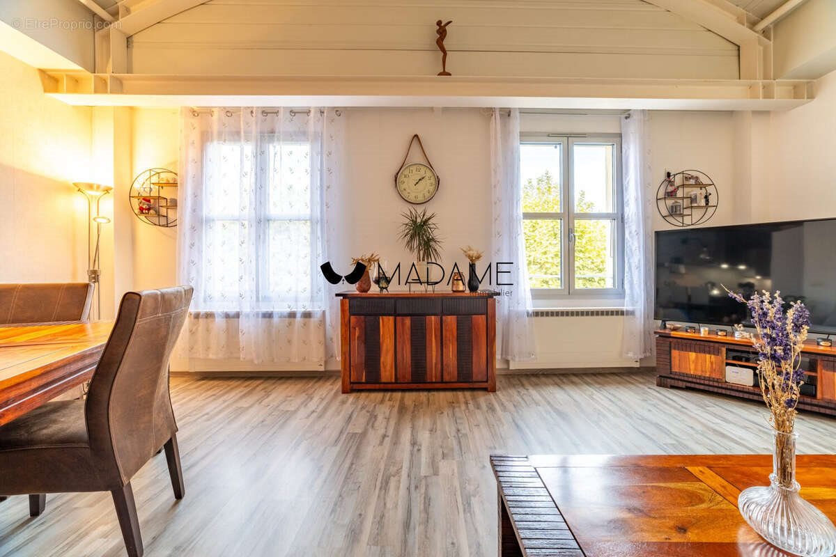 Appartement à vendre, 86m², Rives