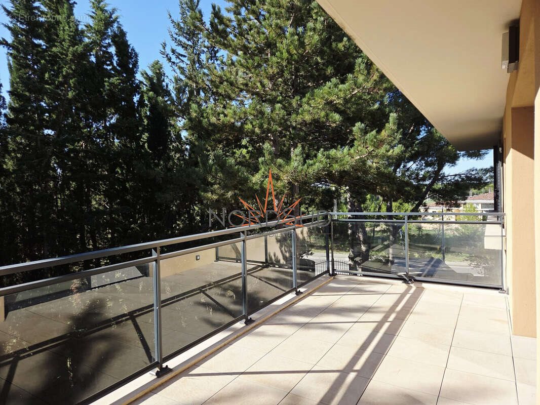 Appartement à vendre, 66m², Puyricard