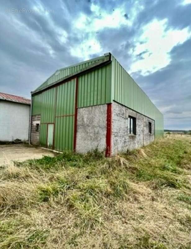 Appartement à vendre, 239m², Longuyon