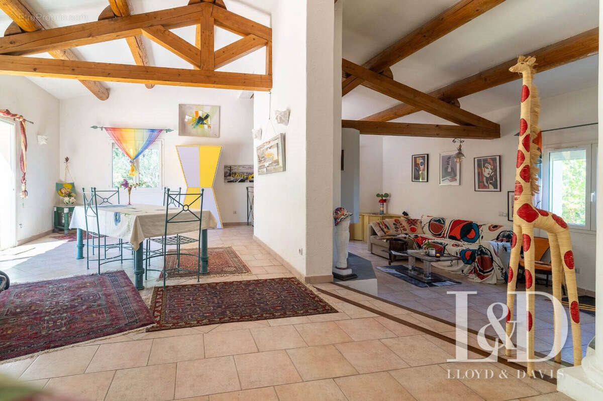 Maison à vendre, 312m², Puyricard