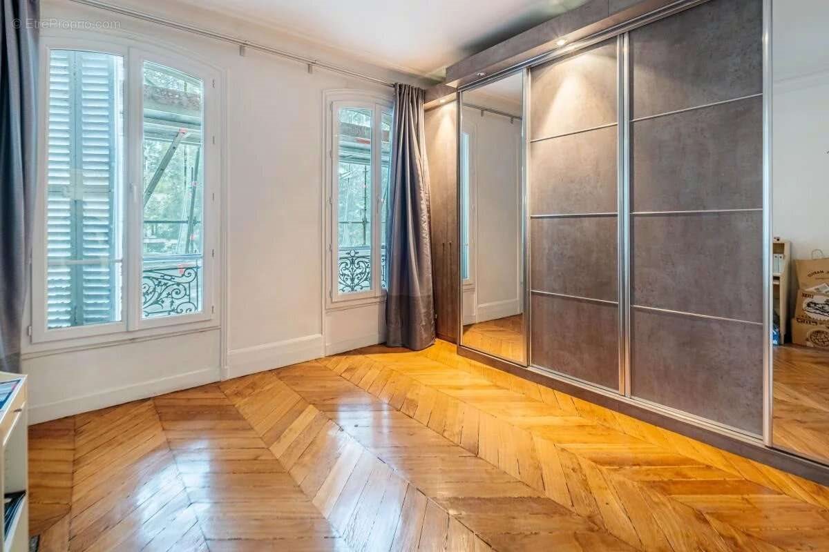 Appartement à vendre, 53m², Paris 11ème