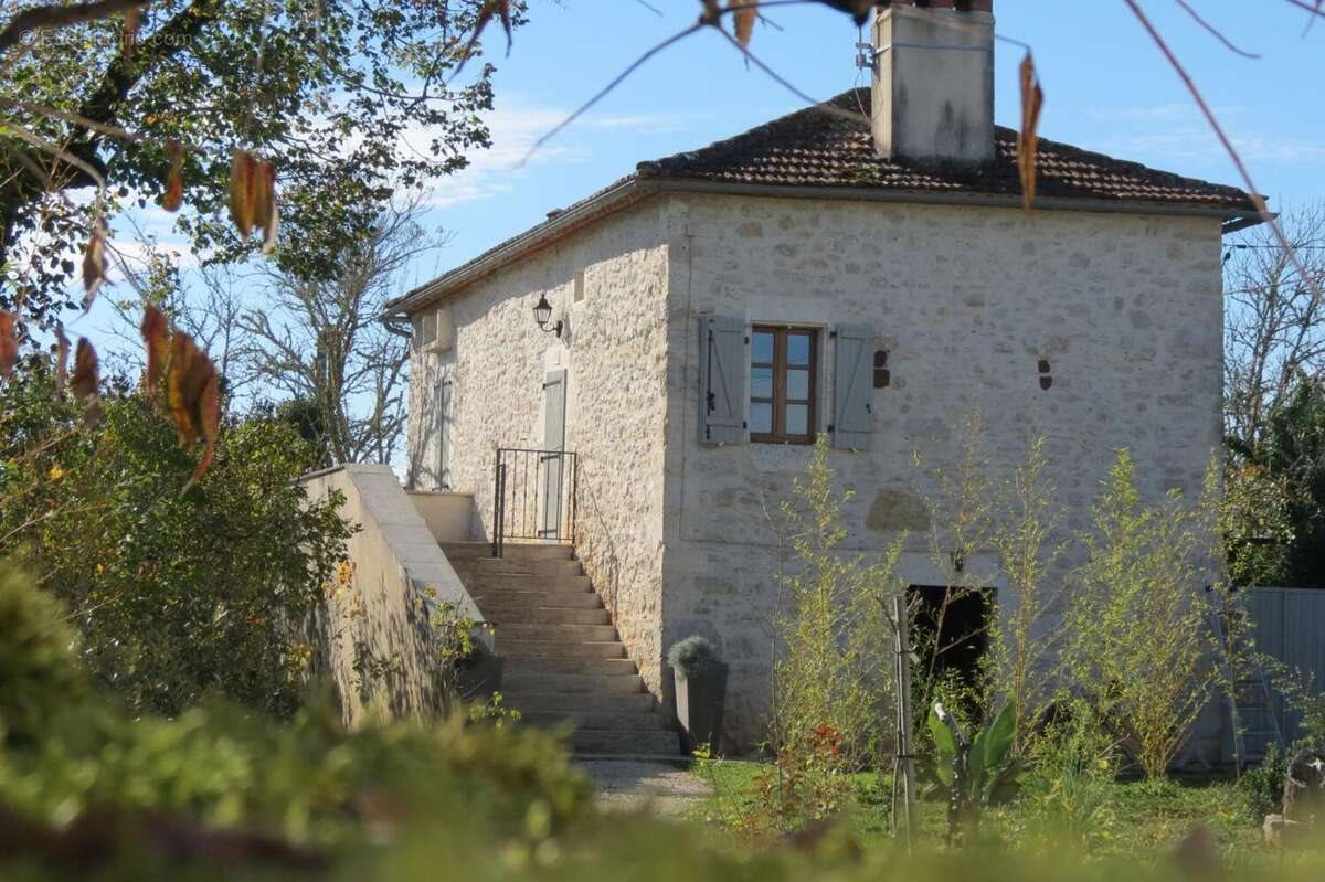 Maison à vendre, 300m², Lugagnac