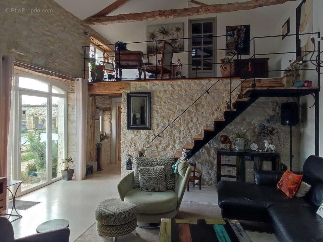 Maison à vendre, 300m², Lugagnac