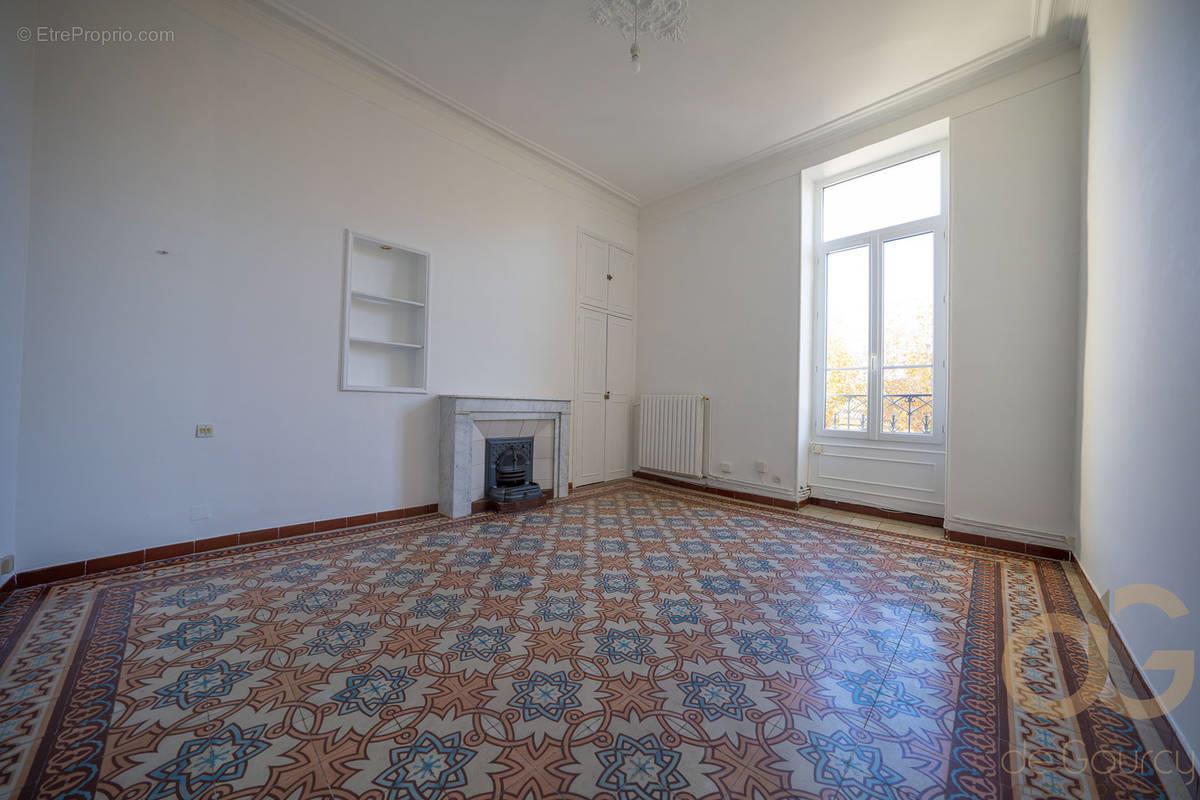 Appartement à vendre, 82m², Nîmes