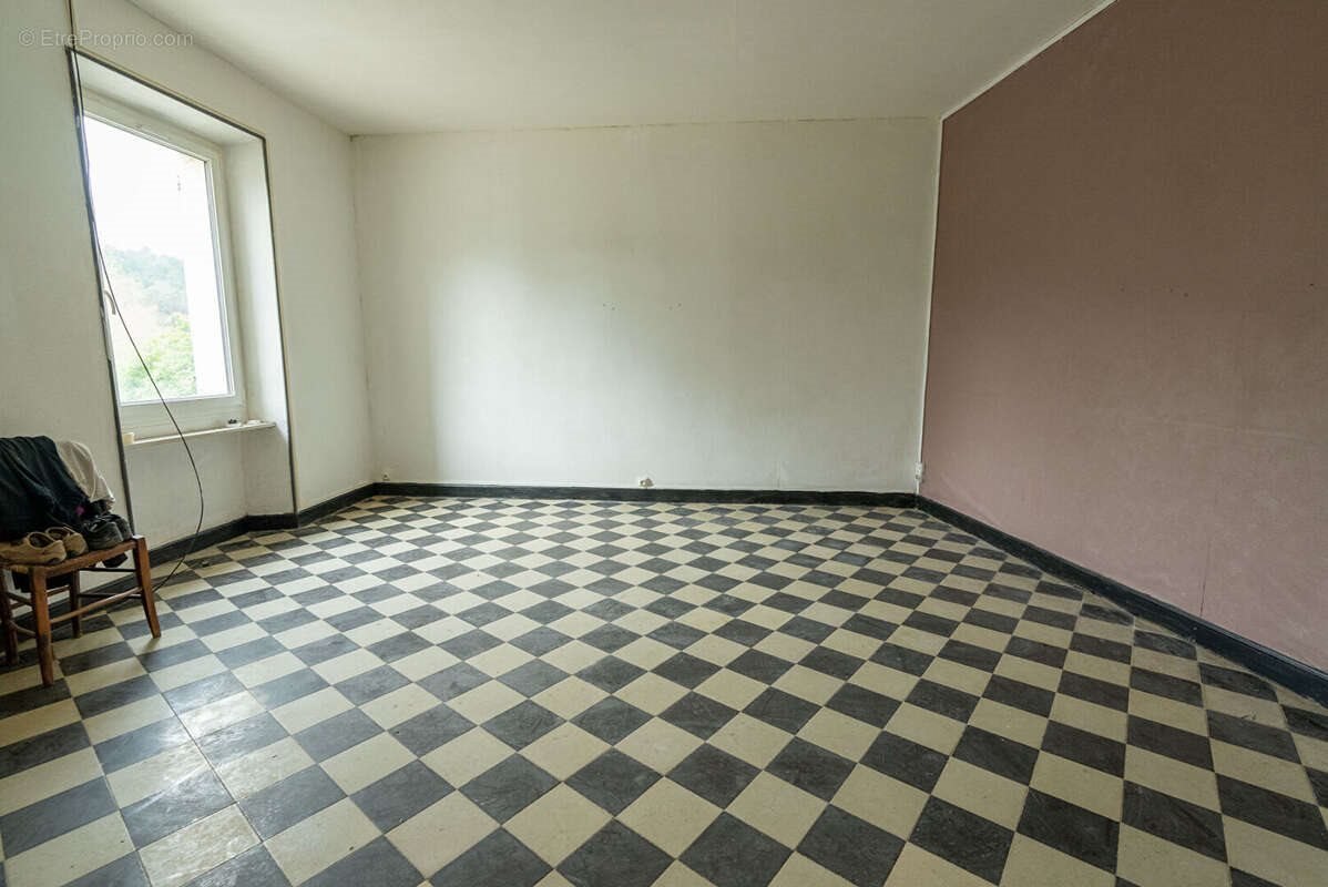 Maison à vendre, 161m², Ladern-sur-Lauquet