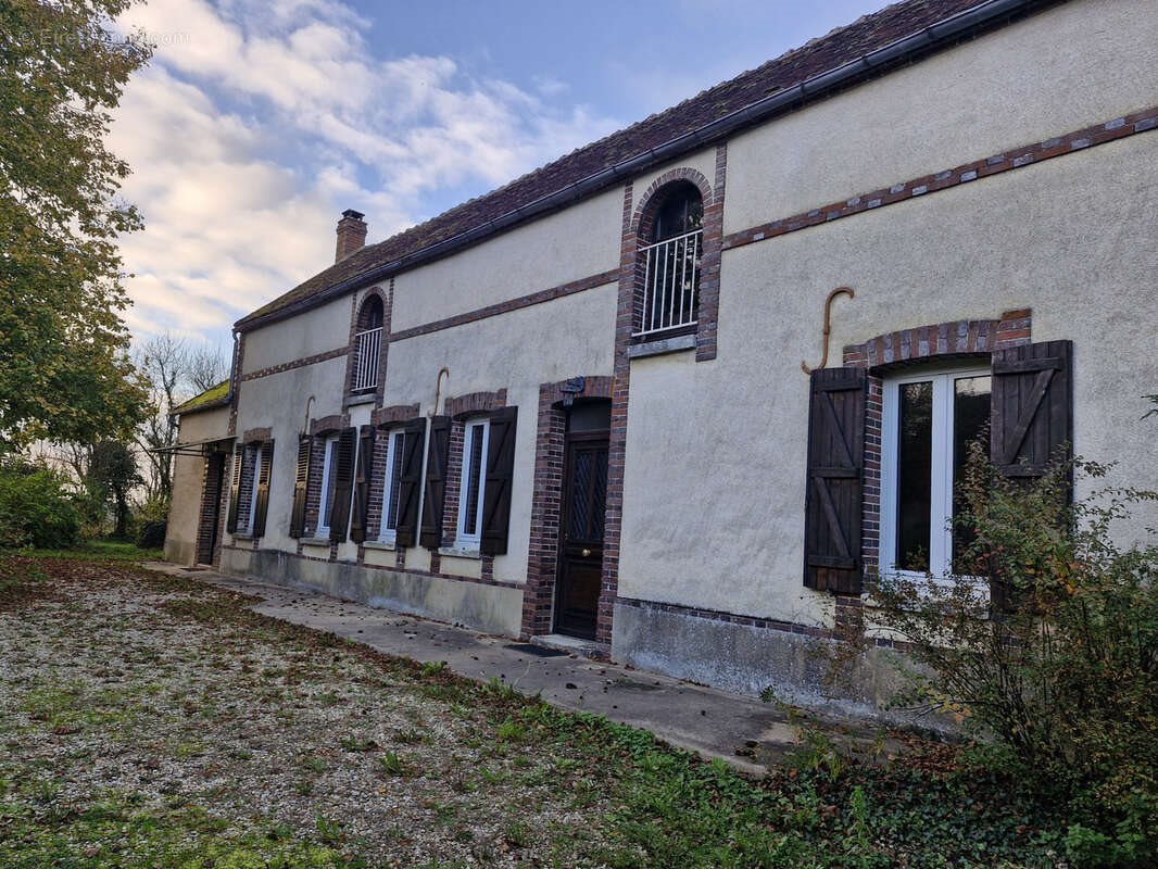 Maison à vendre, 132m², Villeneuve-sur-Yonne