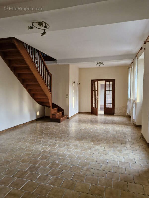 Maison à vendre, 132m², Villeneuve-sur-Yonne