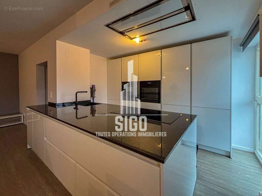 Appartement à vendre, 92m², Combes