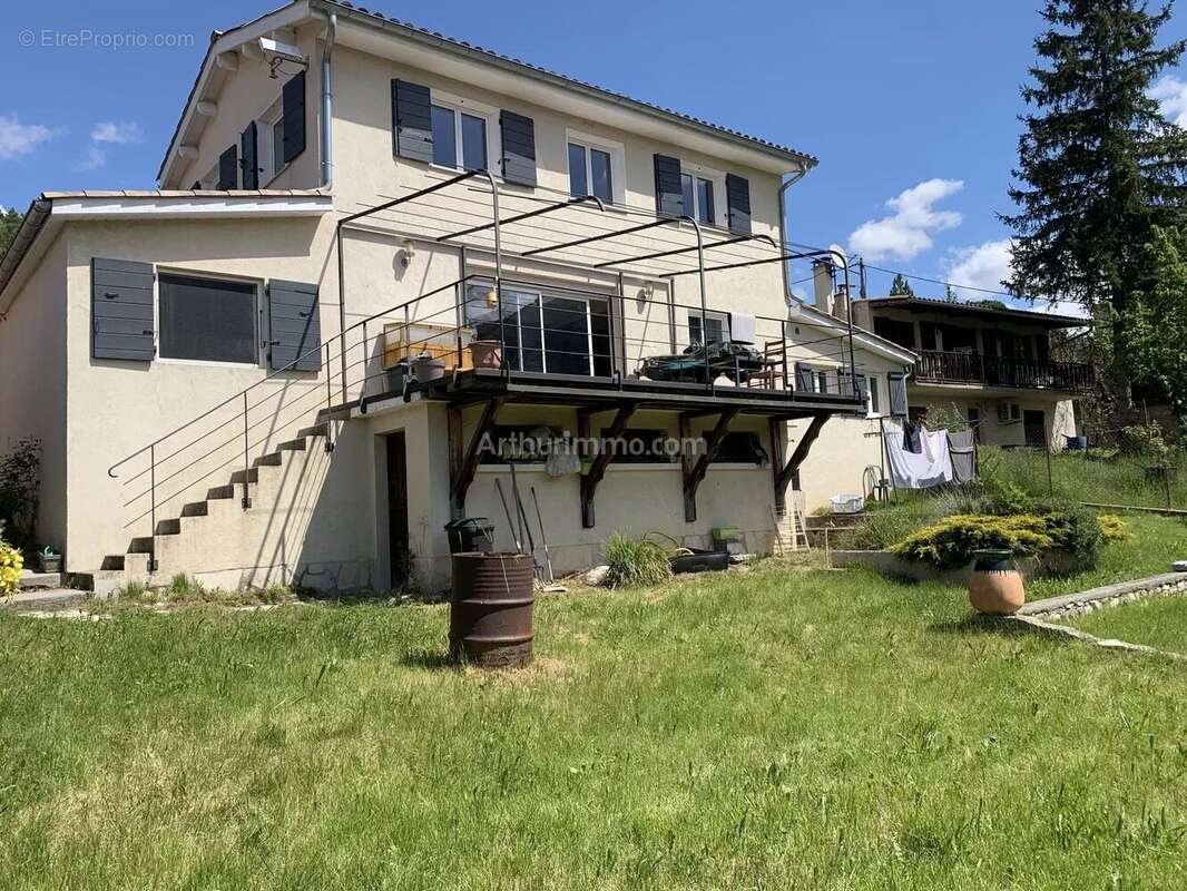 Maison à vendre, 167m², La Mure-Argens