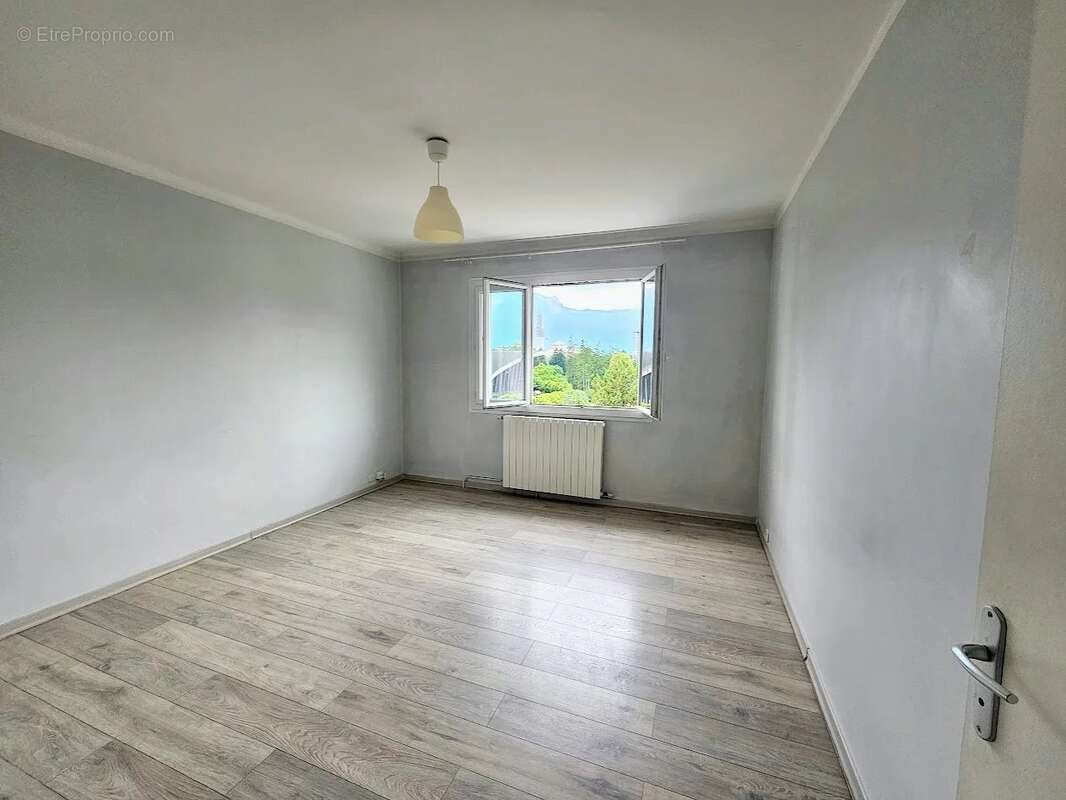 Appartement à vendre, 66m², Grenoble