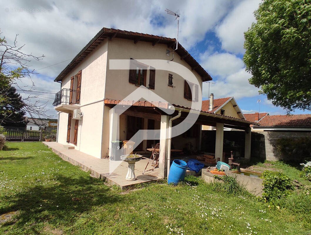 Maison à vendre, 117m², Coutras