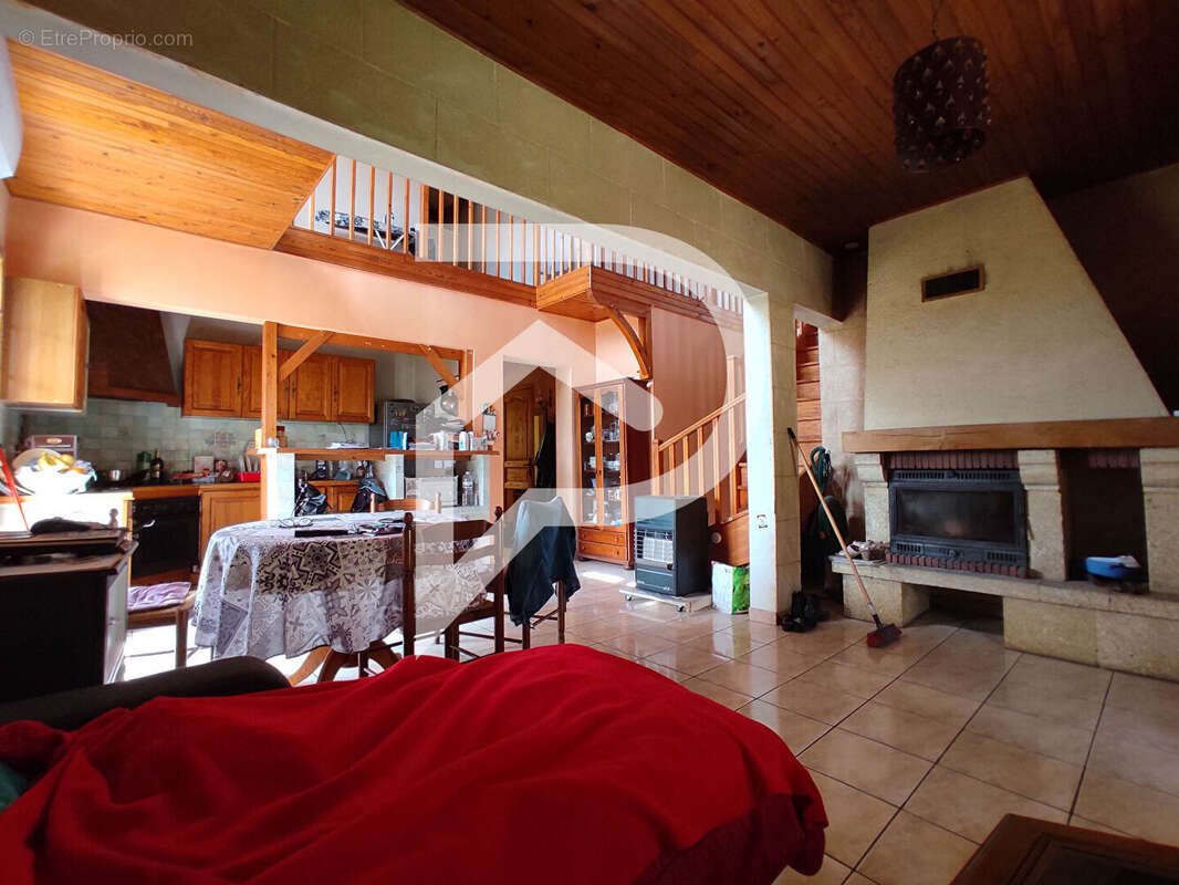 Maison à vendre, 117m², Coutras