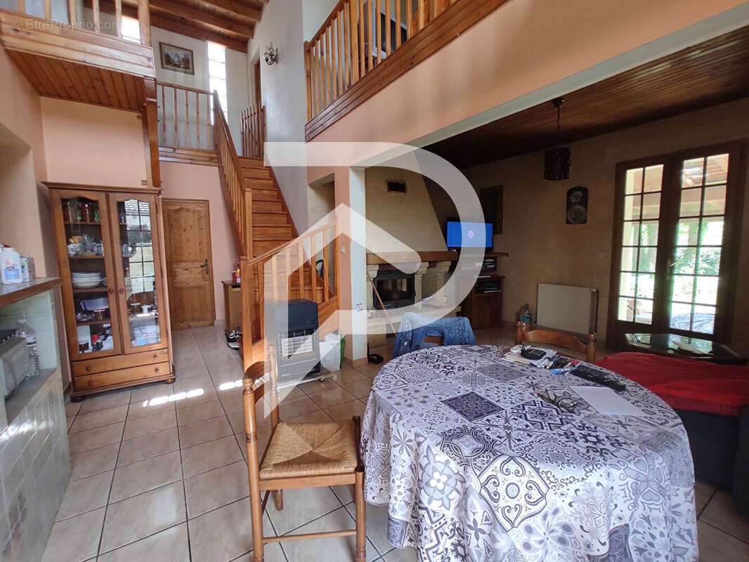 Maison à vendre, 117m², Coutras