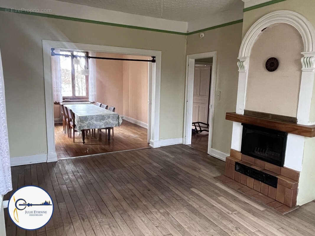 Appartement à vendre, 144m², Thaon-les-Vosges