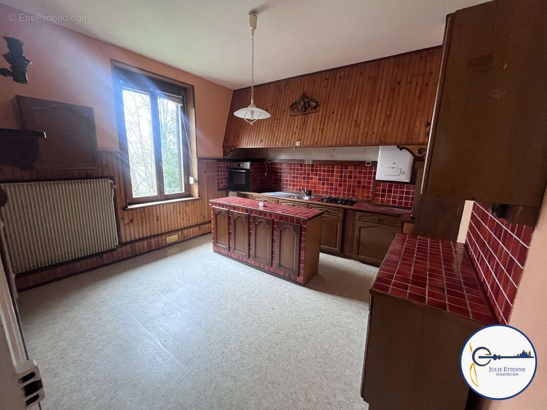 Appartement à vendre, 144m², Thaon-les-Vosges