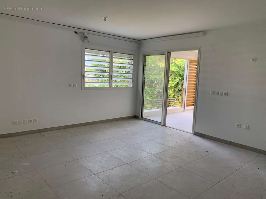 Appartement à vendre, 49m², Fort-de-France