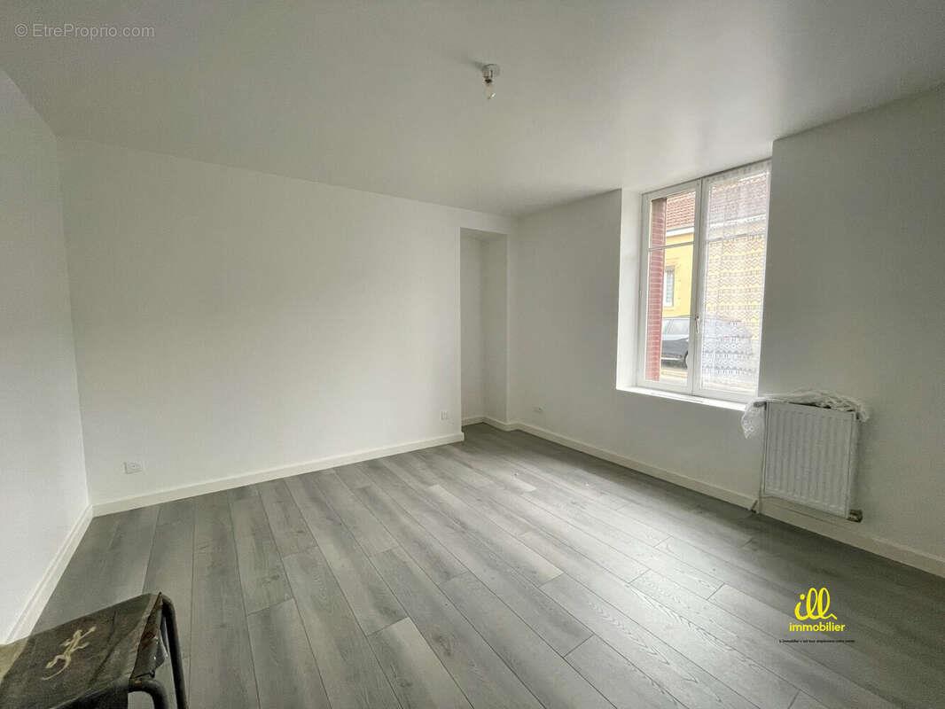 Appartement à vendre, 187m², Nouzonville