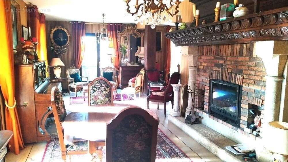 Maison à vendre, 204m², Chevigny-Saint-Sauveur