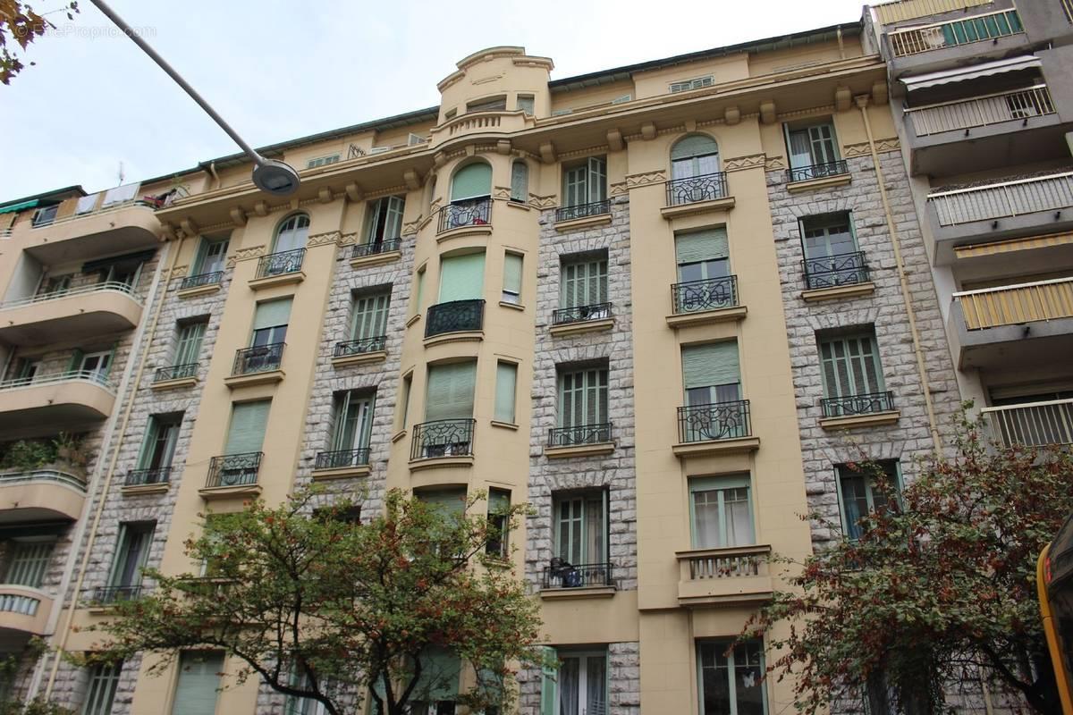 Appartement à vendre, 66m², Nice