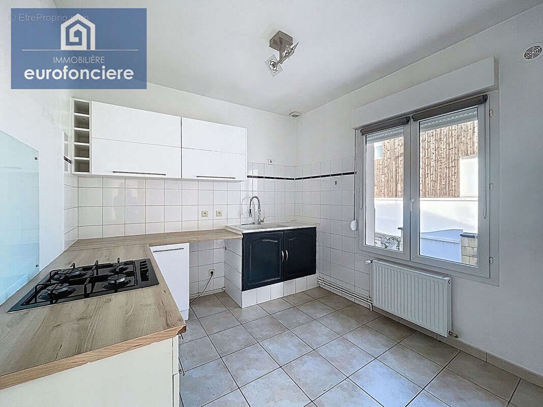Maison à vendre, 99m², Sainte-Savine