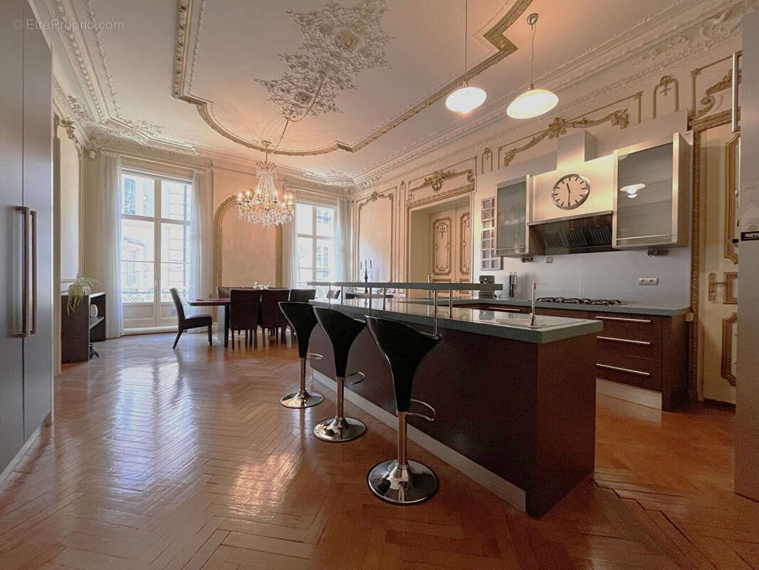 Appartement à vendre, 276m², Metz